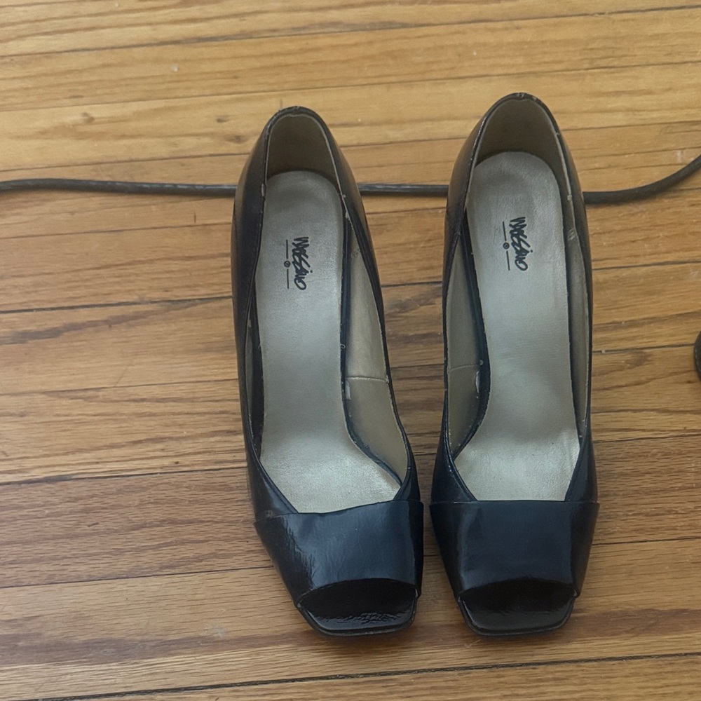 Mossimo Supply Co. Women's Elegant Black Heels